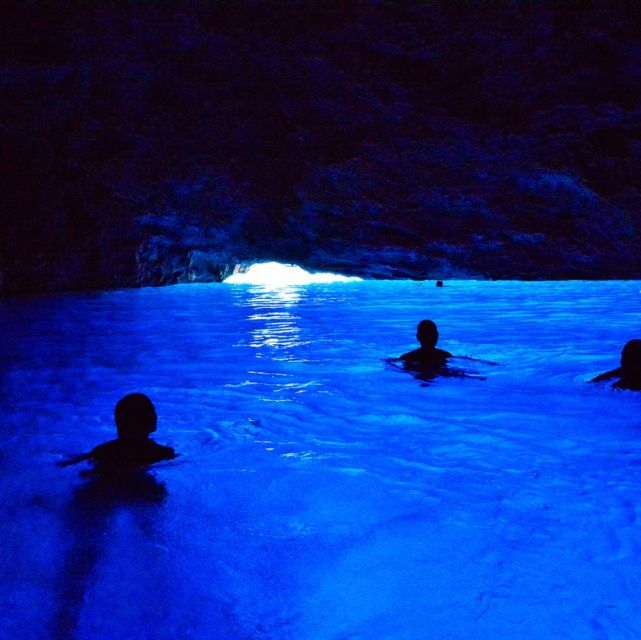 Dubrovnik: Blue & Green Caves Private Boat Tour with Drinks - Deck & Cheers meeting spot: what you do before the boat pulls away
