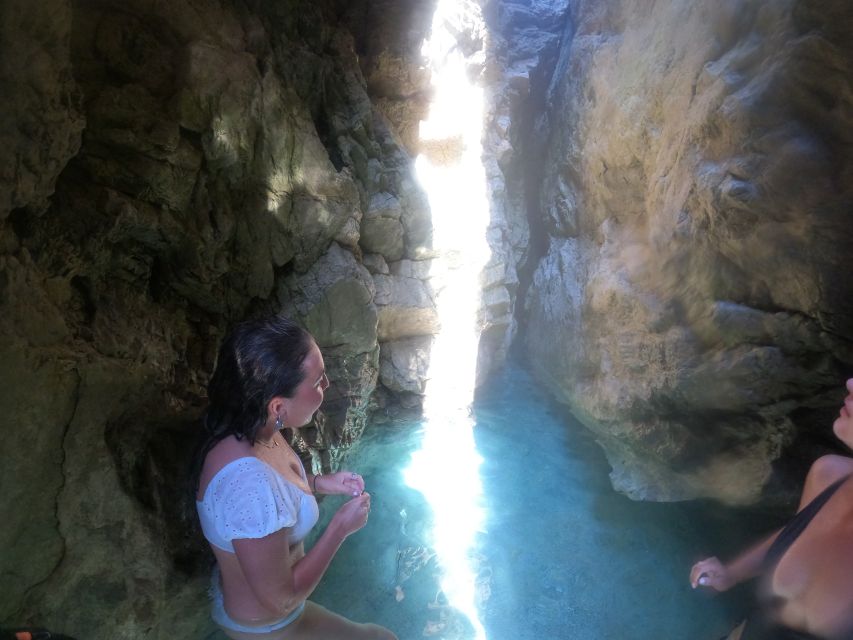 Dubrovnik: Blue & Green Caves Private Boat Tour with Drinks - Price reality: is $73 per person worth it for a 4-hour private day?