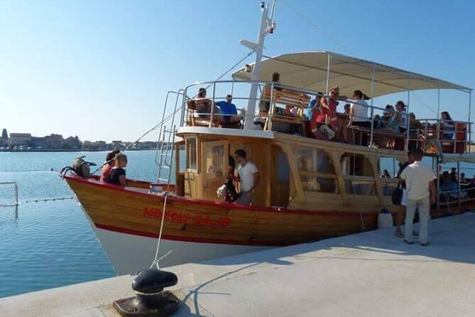 Dubrovnik Islands Boat Tour with Lunch and Unlimited Drinks - Getting from Dubrovnik to the boat: pickup and where it starts