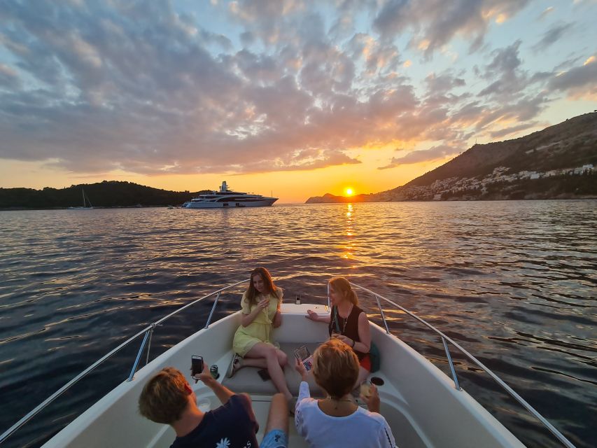 Dubrovnik Private Speedboat Tour to Elaphite Islands - Lopud: Šunj Beach and a break that doesn’t feel rushed