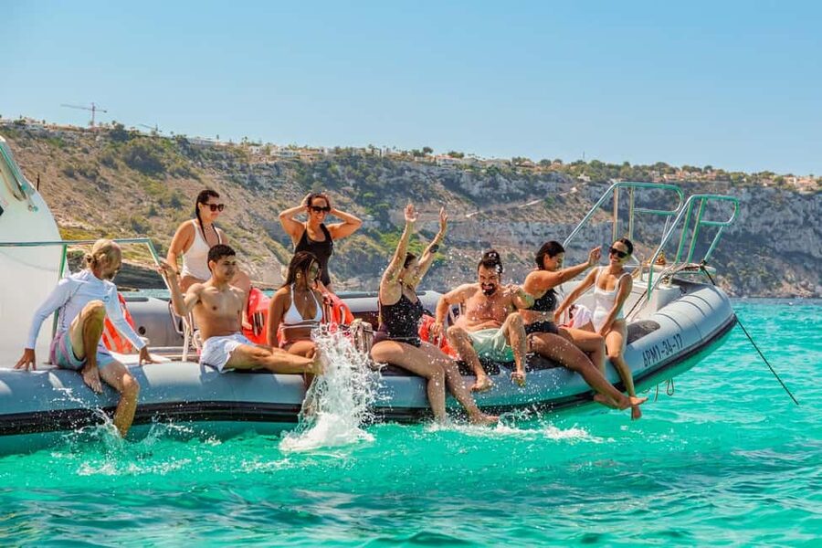 Durres & Tirana: Speed Boat Trip to Sazan, Karaburun & Cave - Your morning start: van pickup, coffee break, and getting to the pier