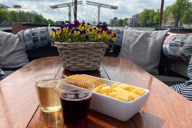 Dutch Cheese & Drinks Guided Amsterdam Boat Tour, All Inclusive - Dutch Cheese & Drinks in One Hour: What You’re Paying For
