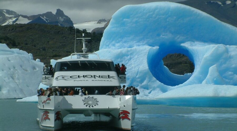 El Calafate: All Glaciers Boat Trip - Hotel pickup, timing, and how the morning flows
