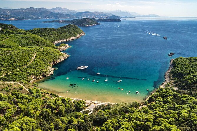 Elaphite Islands Cruise and Blue Cave Snorkeling Boat Tour from Dubrovnik - Boat comfort and crowding: what to expect on a busy day