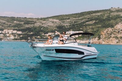 Elaphite Islands Luxury Private Boat Tour with Cap Camarat 7.5 - Private charter with Cap Camarat 7.5: what “luxury” means here