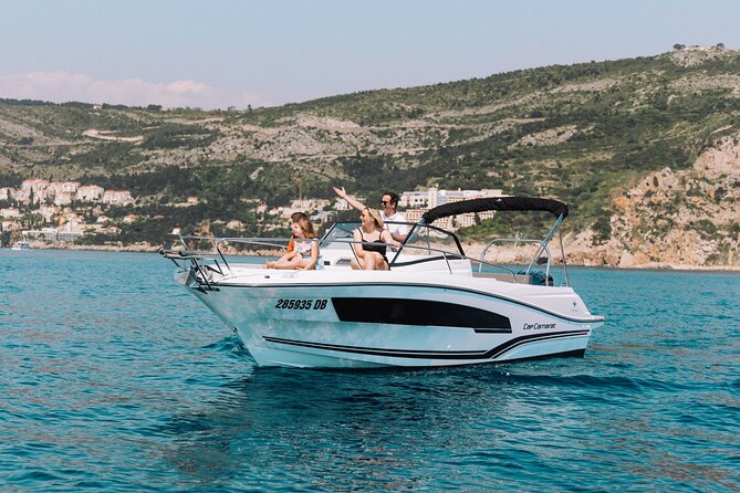 Elaphite Islands Luxury Private Boat Tour with Cap Camarat 7.5 - Private charter with Cap Camarat 7.5: what “luxury” means here