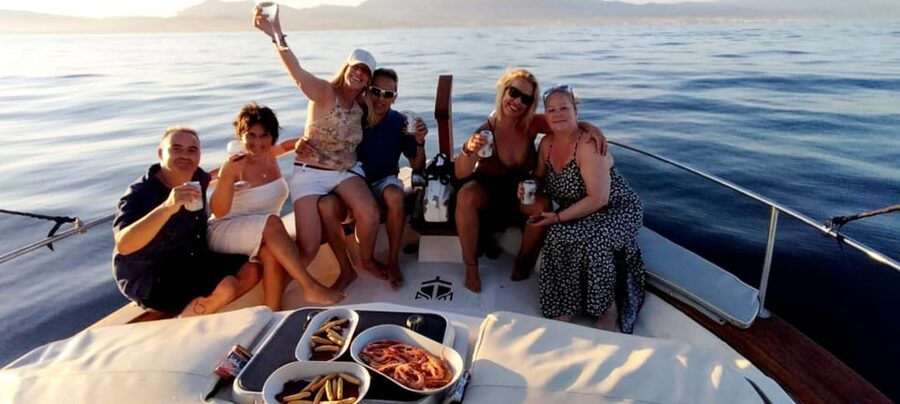 Estepona: Dolphin Search Boat Trip with Drink and Snacks - Key things that make this trip worth your time