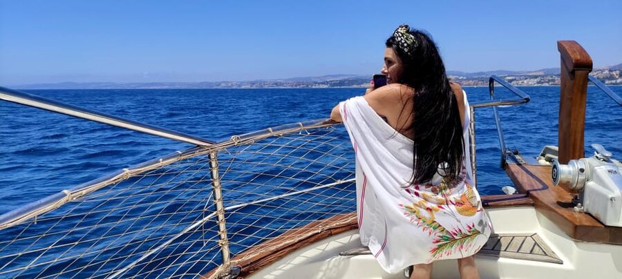 Estepona: Dolphin Search Boat Trip with Drink and Snacks - Who this trip suits best