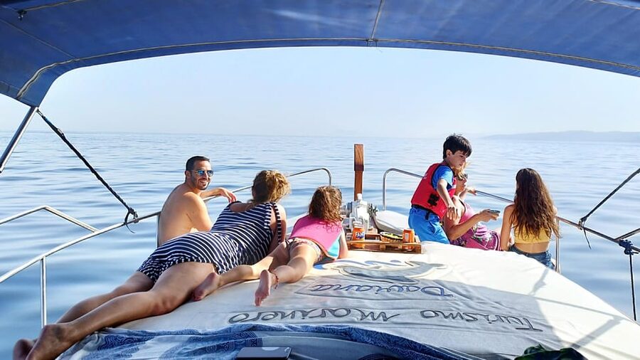 Estepona: Dolphin Search Boat Trip with Drink and Snacks - The swim + snorkeling window: fun, but read the rules