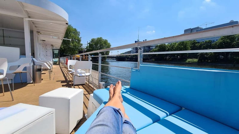 Evening Boat Tour 1.5 hour with our solarcatamaran - What to bring for a comfortable evening ride