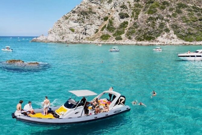 Exclusive boat tour for up to 8 people, beautiful Tropea - The 4-hour rhythm: why the short stops can be perfect