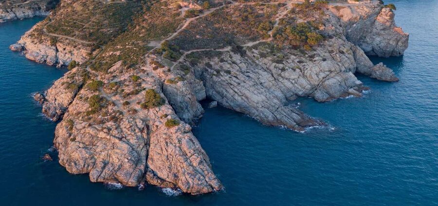 Explore the Medes Islands & Discover the Magic of Estartit! - The onboard experience: audio guide and bar service that actually help
