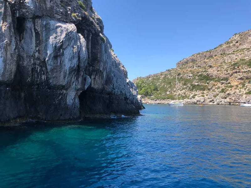 Faliraki: Boat Trip to Anthony Quinn & The Caves with Drinks - Anthony Quinn Bay: 40 minutes of swimming, snorkeling, and fish feeding