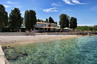 Fazana: Brijuni National Park Scenic Boat Tour - Veliki Brijun stops: aristocrats, ruins, and a safari-style twist
