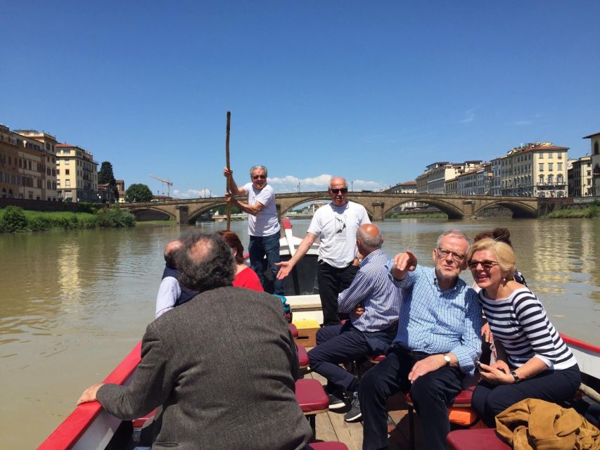 Florence: Guided Gondola Boat Tour with a Glass of Wine - The experience pace: why one hour feels just right