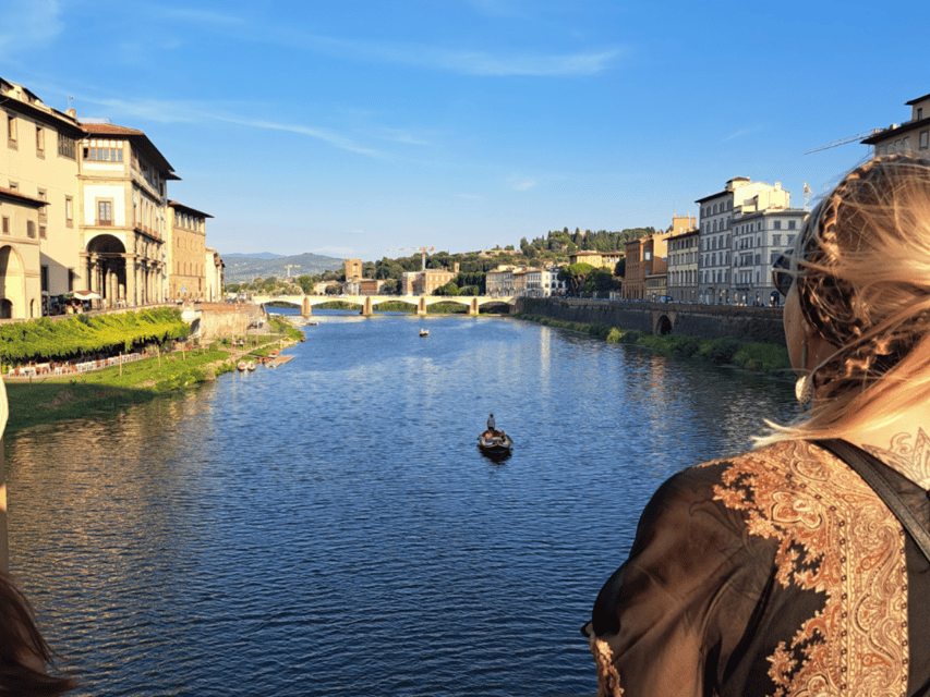 Florence: Guided Gondola Boat Tour with a Glass of Wine - Practical reality: shoes, bags, and comfort on the boat