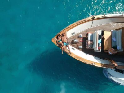 Forio: Ischia Island Boat Tour with Local Lunch and Swimming - Meeting spot and getting to the boat in Forio