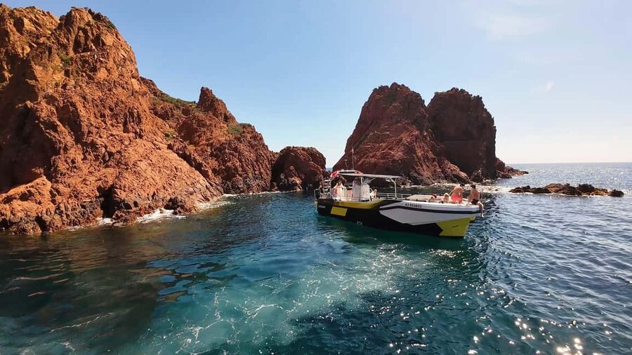 Fréjus: Sea and Creeks Boat Tour with Snorkeling and Drinks - Key Points You’ll Care About