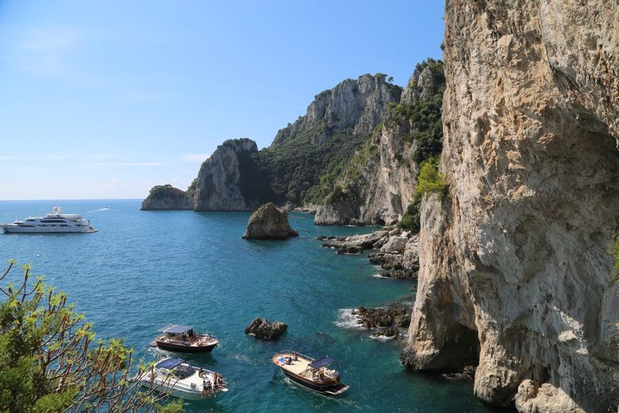 From Amalfi: Li Galli Islands and Capri Full-Day Boat Tour - Capri on land: 2.5 hours to choose your own priorities