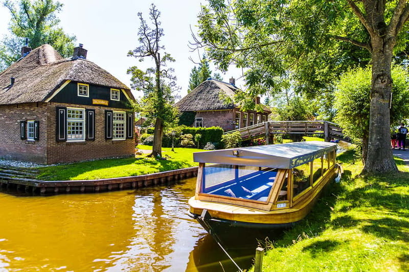 From Amsterdam: Ultimate Giethoorn Experience with Boat Tour - Key things I’d pay attention to