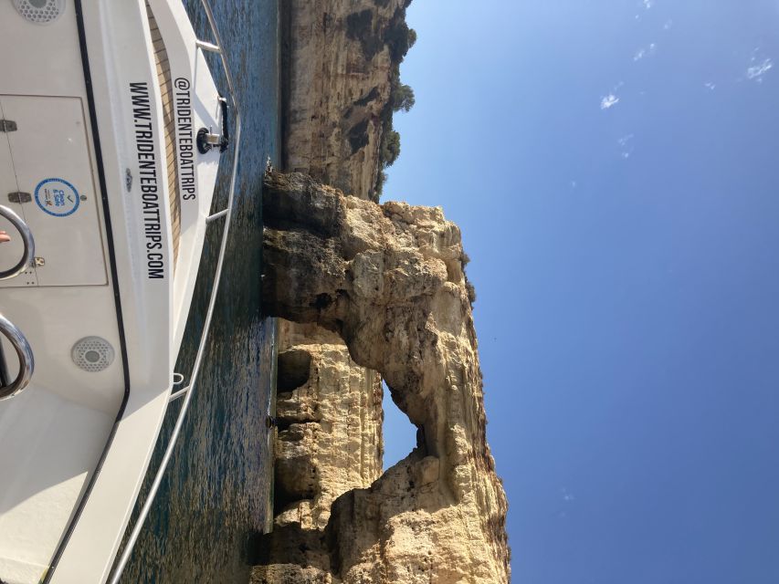 From Armação de Pêra: Benagil Caves and Beaches Boat Tour - Practical tips: what to bring and how to get the most from 60 minutes