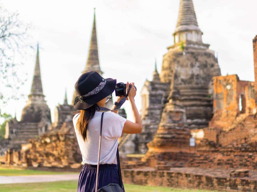 From Bangkok: Ayutthaya Temples and Boat Tour with Lunch - Bang Pa-In Summer Palace: A royal detour worth the morning drive