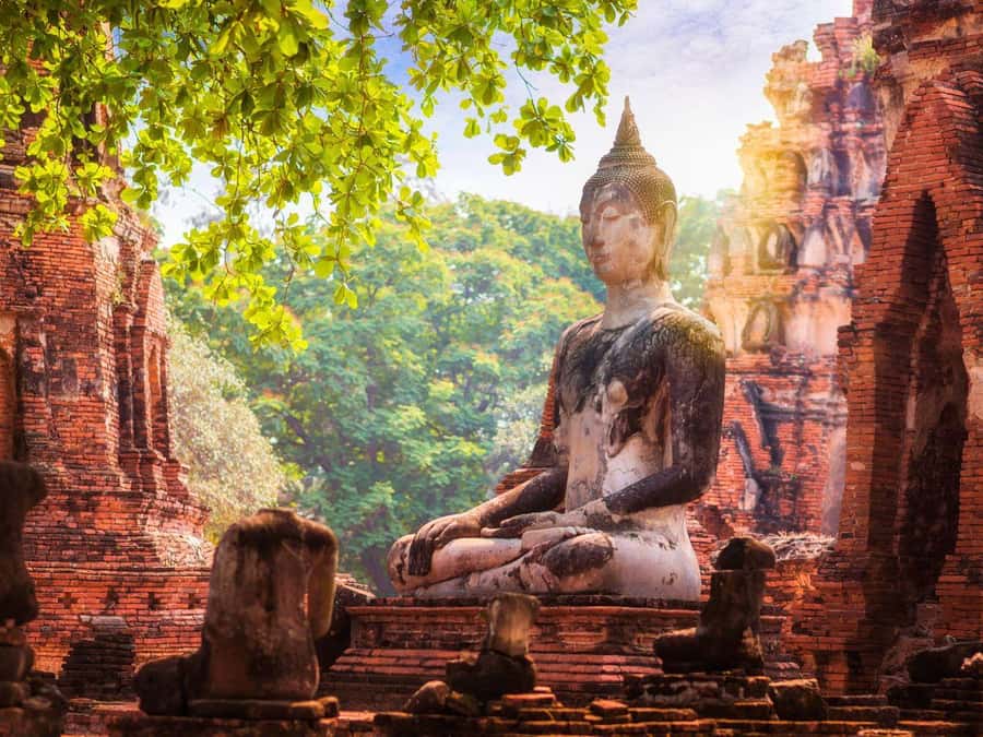 From Bangkok: Ayutthaya Temples and Boat Tour with Lunch - Wat Yai Chai Mongkol: The stupa you’ll measure in your head