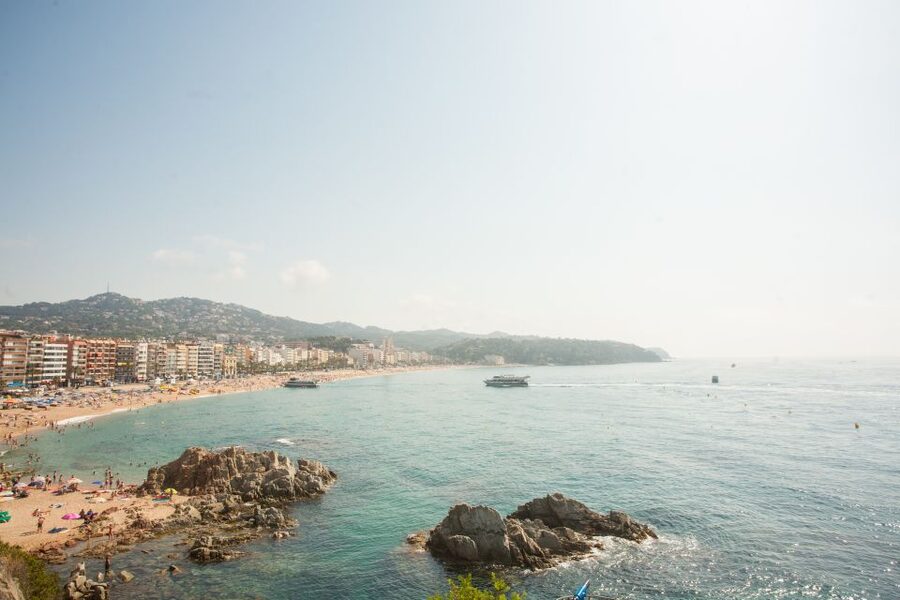 From Barcelona: Costa Brava Day Tour with Boat Trip - Who Should Book This Costa Brava Day Trip