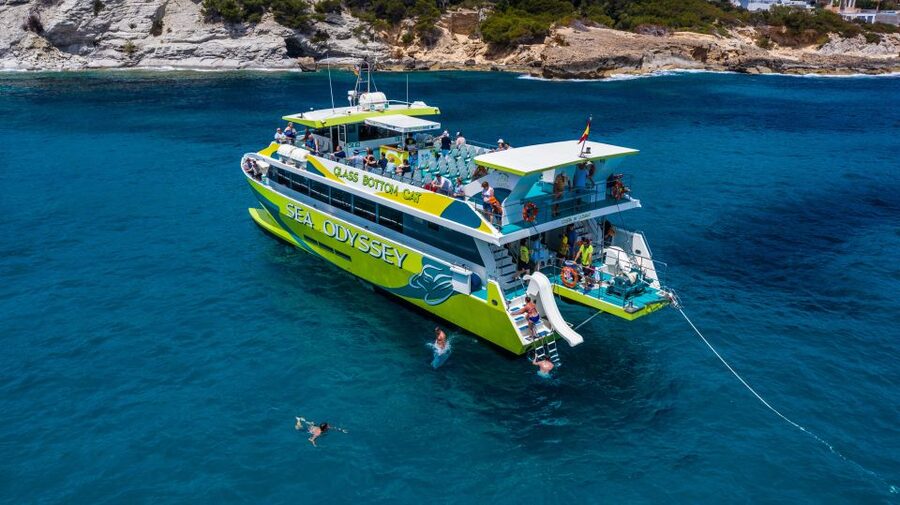 From Cala Ratjada: East Coast Glass-Bottom Boat Trip - From Cala Ratjada to the sea floor: the vibe of this glass-bottom cruise