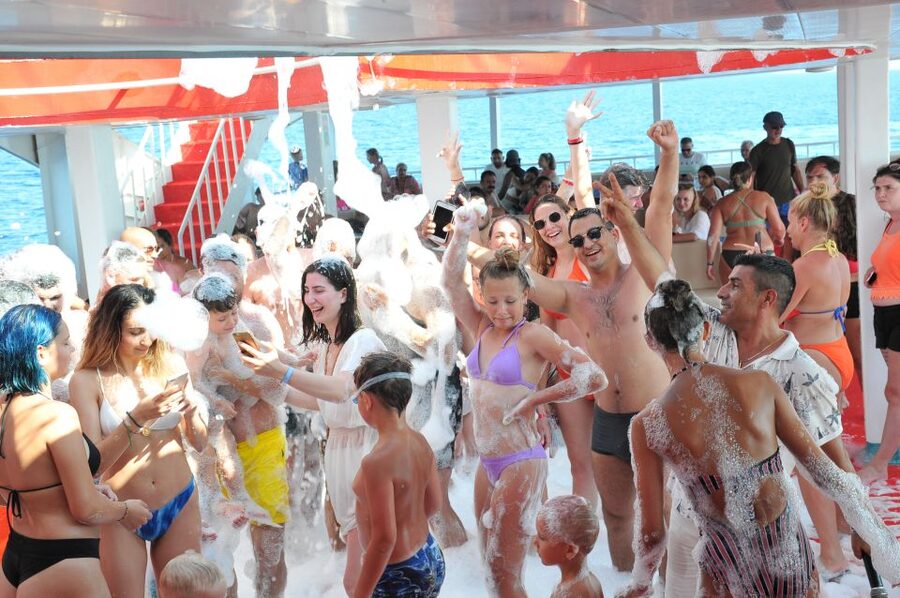 From City of Side: Dolphins Island Boat Trip with Transfer - From your hotel to Manavgat River: easy pickup, clear flow