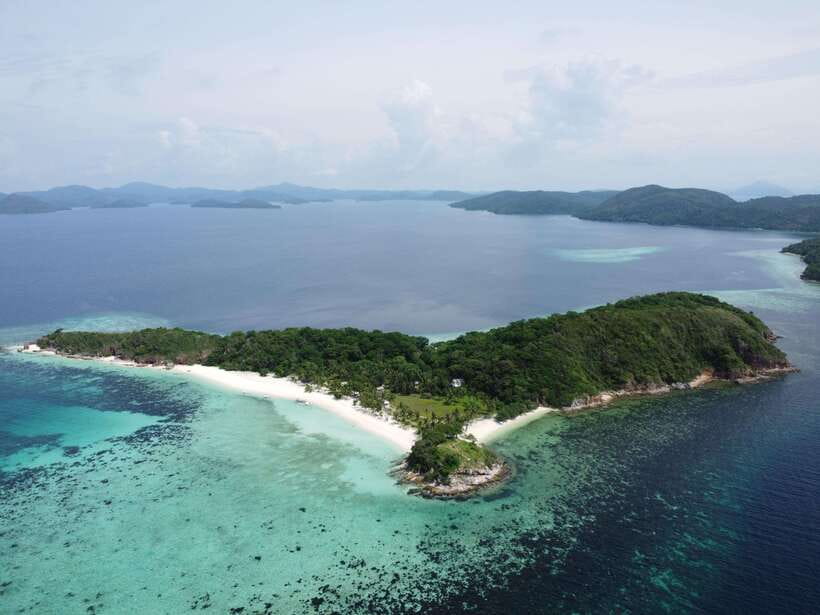From Coron Town: Beaches and Islands Boat Tour with Lunch - Boat Size, Crowding, and the Pickup Check You Should Do