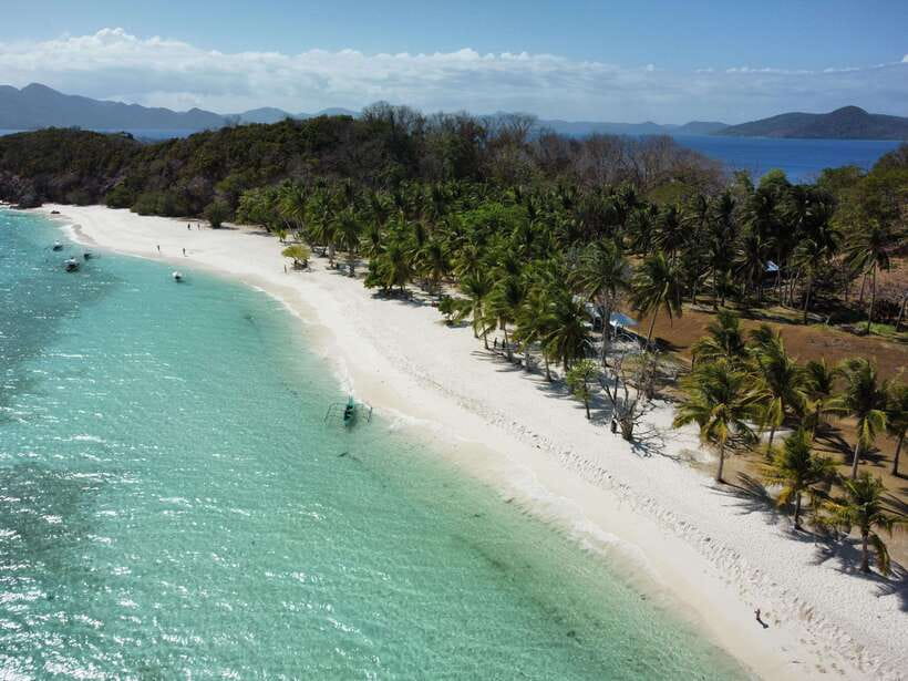 From Coron Town: Beaches and Islands Boat Tour with Lunch - What to Bring for White-Sand Comfort (and Less Sunk-by-Sun Stress)