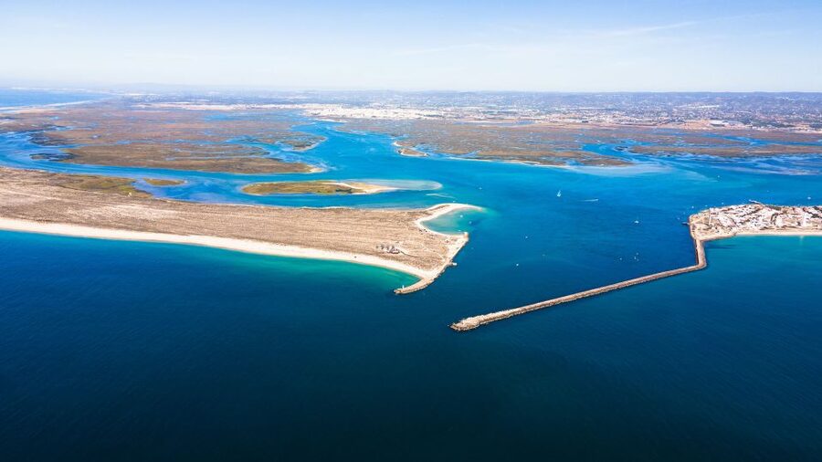 From Faro: Catamaran Boat Trip to Deserta Island with Stop - Value and timing: getting the most from a 45-minute crossing
