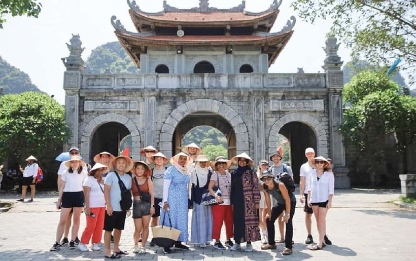 From Hanoi: Ninh Binh Boat Ride, Mua Cave Hike, Temple Visit - Mua Cave Climb: The View That Makes the Steps Worth It