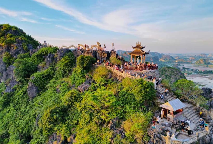 From Hanoi: Ninh Binh Boat Ride, Mua Cave Hike, Temple Visit - Guide Energy: You’ll Notice the Difference in How the Day Feels