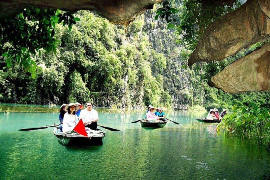 From Hanoi: Perfume Pagoda Tour and Yen Stream Boat Ride - Pickup in Hanoi: Meeting Points and the Old Quarter Timing Rule