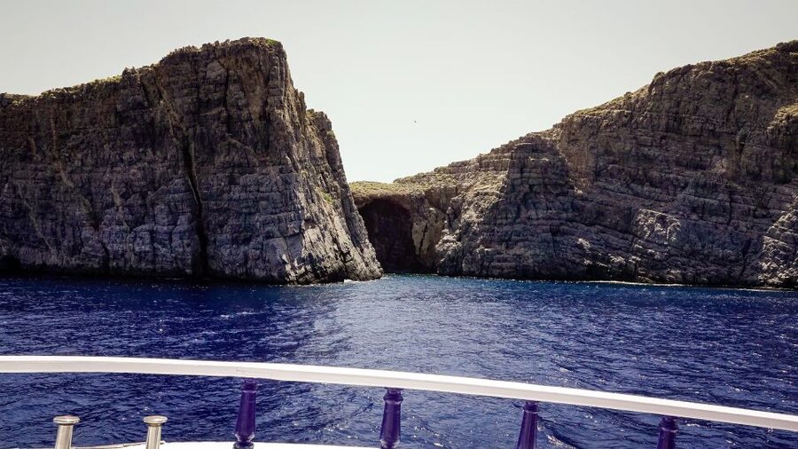 From Heraklion: Elounda, Kolokitha, and Spinalonga Boat Trip - Agios Nikolaos free time and Lake Voulismeni stroll