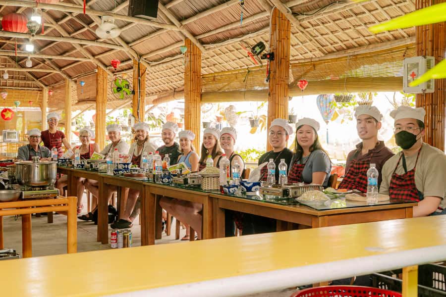 From Hoi An: Market Tour, Basket Boat Ride and Cooking Class - Lunch or Dinner: Fresh Food You Help Create