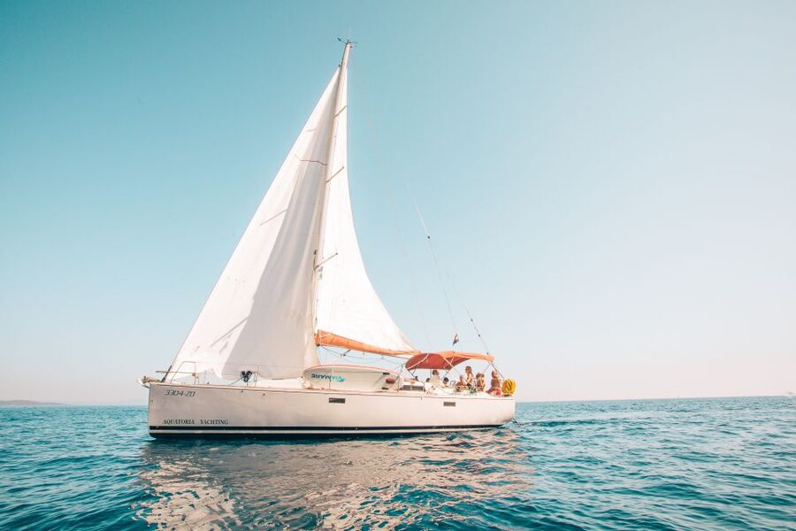 From Hvar: Boat Tour to Pakleni Islands on a Comfort Yacht - Key things that make this tour worth your time