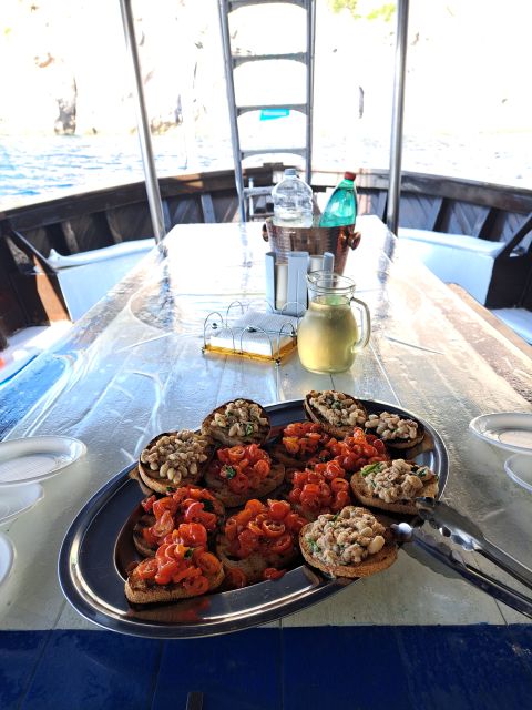 From Ischia: Procida Island Full-Day Boat Tour with Lunch - Lunch + drinks: why this isn’t just food, it’s part of the schedule