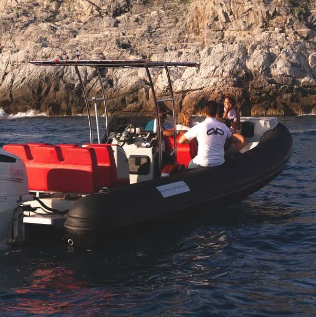 From La Spezia: Portovenere Islands Golden Hour Boat Tour - Porto Venere Up Close: San Pietro, Quarries, and Town Views