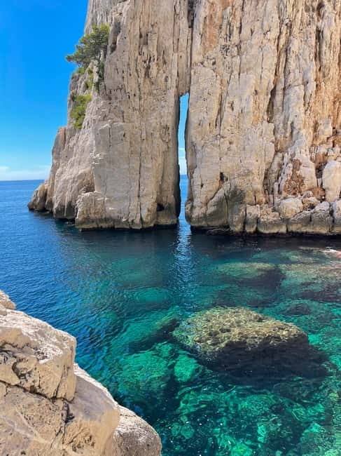 From Marseille: Iconic Calanques Boat Tour with Swimming - Getting Wet: A Small Consideration That Saves Your Day