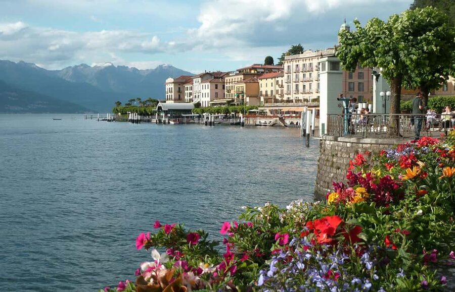From Milan: Lake Como, Bellagio, Varenna & private boat tour - Villa pass-by moments that add story, not just scenery