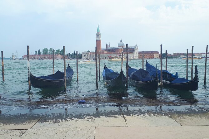 From Milan: Venice Full-Day Guided Tour With Boat Ride - A 7:00 a.m. departure sets the pace for a 13-hour day