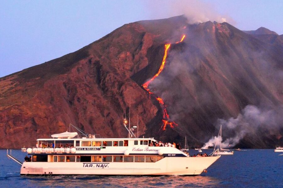 From Milazzo: Panarea and Stromboli Boat Trip by Night - Milazzo to the Aeolian Islands: what your long night actually looks like