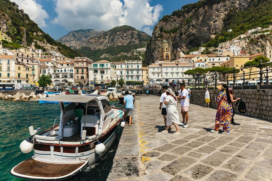From Naples: Positano and Amalfi Boat Tour with Drinks - Swim and snorkeling breaks in crystal water