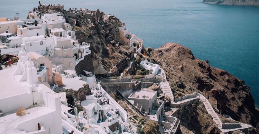 From Naxos: Full-Day Boat Trip to Santorini - Meeting at Naxos small port and the first reality check on timing