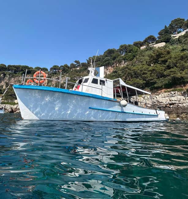 From Nice: Villefranche Bay Swimming & Snorkeling Boat Tour - Getting Set at Poseidon in Nice: What to Expect at Check-In