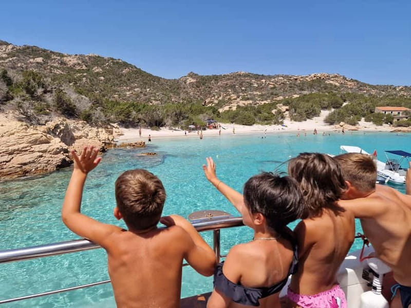 From Palau: 4 stops boat tour to La Maddalena archipelago - Lady Luna 3 and the Palau departure: your day starts smoothly