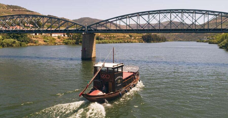From Pinhão: Douro Valley Rabelo Boat Tour with Audio Guide - Key highlights to look for